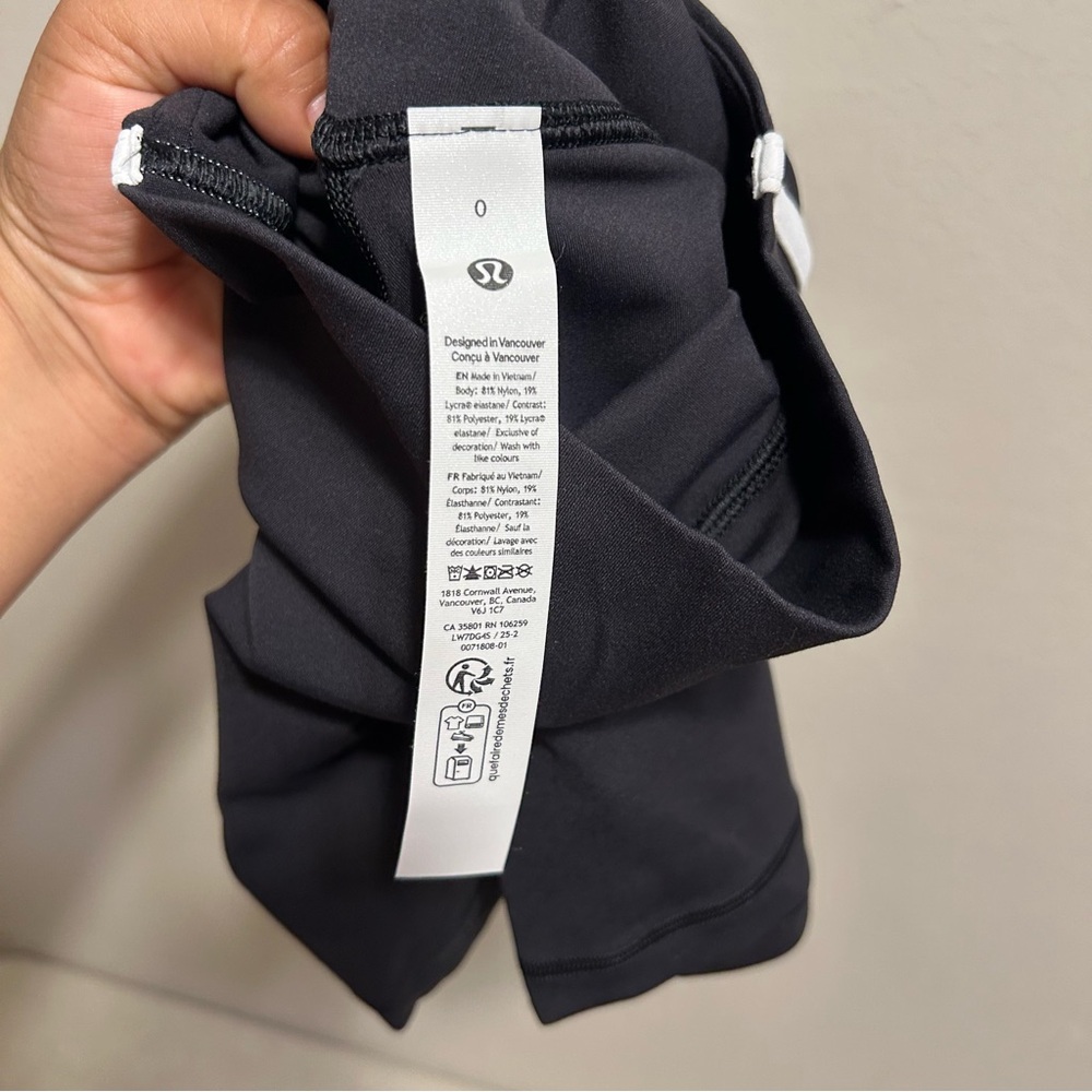 NWT 0 Lululemon Align Hi-Rise Stripe Short 6” inseam Black Activewear Workout - Picture 6 of 10
